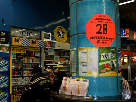 Hoffen auf das große Geld: Die Lotto-Annahmestelle im U-Bahnzwischengeschoss am Sendlinger Tor (Foto: muenchenblogger)