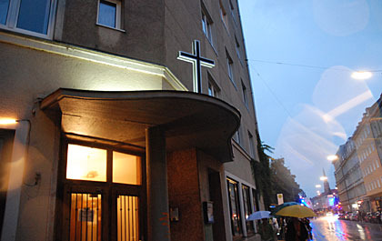 Kreuz und Kneipe - passt das zusammen?