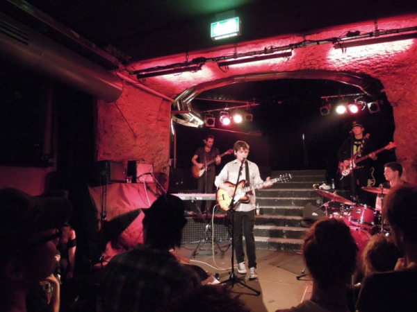 Der Milla-Club - bei einem Konzert vom Nino aus Wien  (Foto: MünchenBlogger)