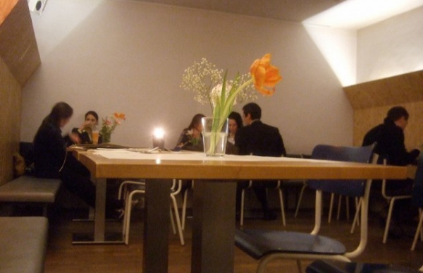 Moderne Küche in altem Gebäude (Foto: muenchenblogger)