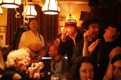 Szene aus der Schoppenstube (Foto: muenchenblogger)