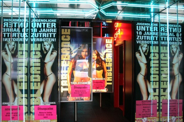 Männer verschwinden unauffällig in Sexshops: Auch das ist die Goethestraße (Foto: muenchenblogger)