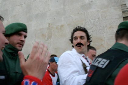 Luca Toni nie wieder mit Bart Schade um den schönen Schnauz! (Fotomontage: muenchenblogger)
