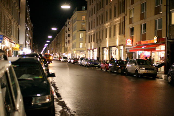 Die Türkenstraße am Dienstagabend (Foto: muenchenblogger)