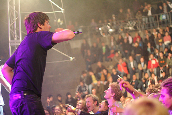 Konzertreigen im Olympiapark Hochstimmung beim Theatron-Festival, so wie hier beim Konzert der Mediengruppe Telekommander 2006 (Foto: muenchenblogger)