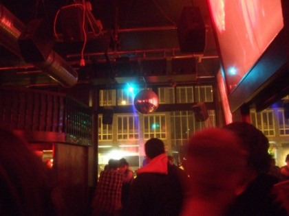 Um 3 Uhr geht die Party erst richtig los: zumindest im Pimpernel (Foto: muenchenblogger)