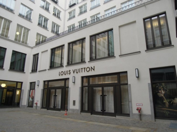 Neue Adresse gegenüber der Oper (Foto: muenchenblogger)