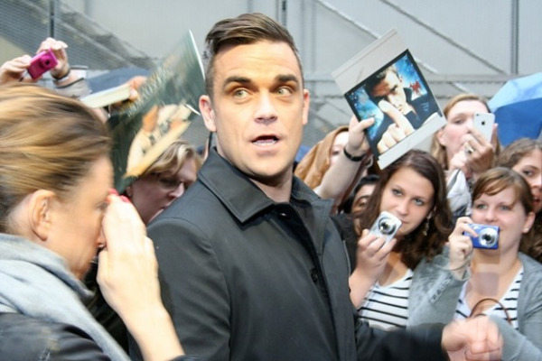 Robbie Williams bei einer Filmpremiere 2011 in München (Foto: muenchenblogger)